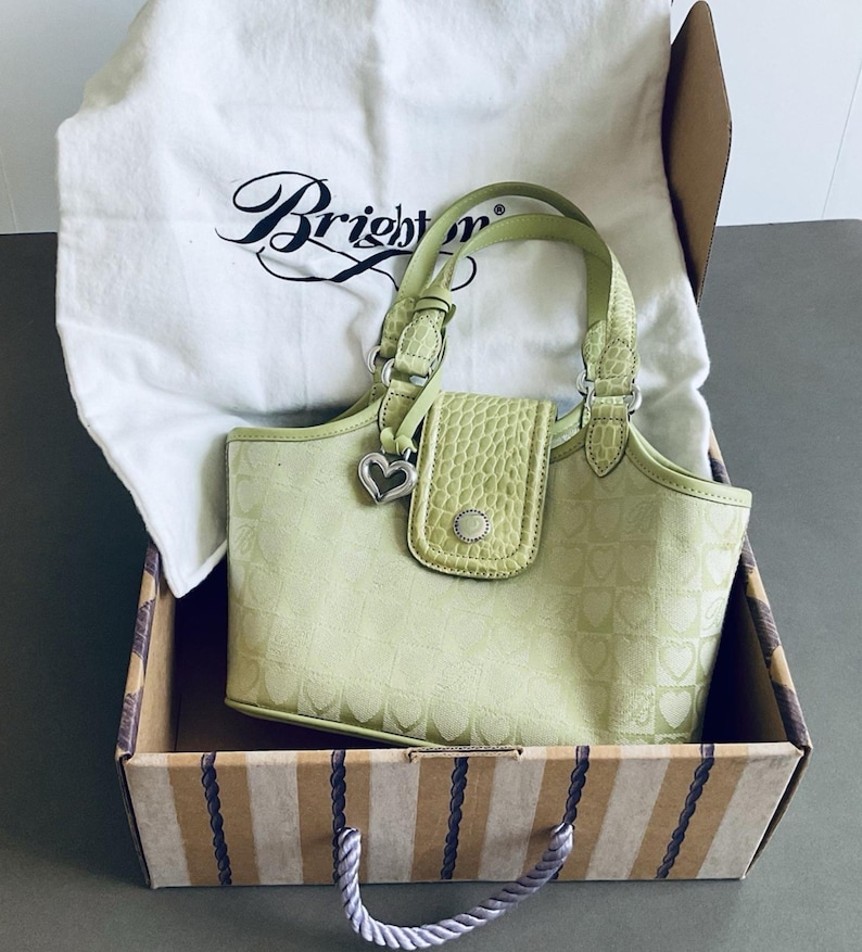 NIB Brighton Rare Vintage Lime Green 90's Small Shoulder/ Hand Bag With Charm afbeelding 1