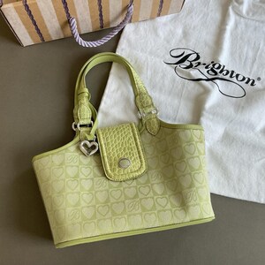 NIB Brighton Rare Vintage Lime Green 90's Small Shoulder/ Hand Bag With Charm afbeelding 2