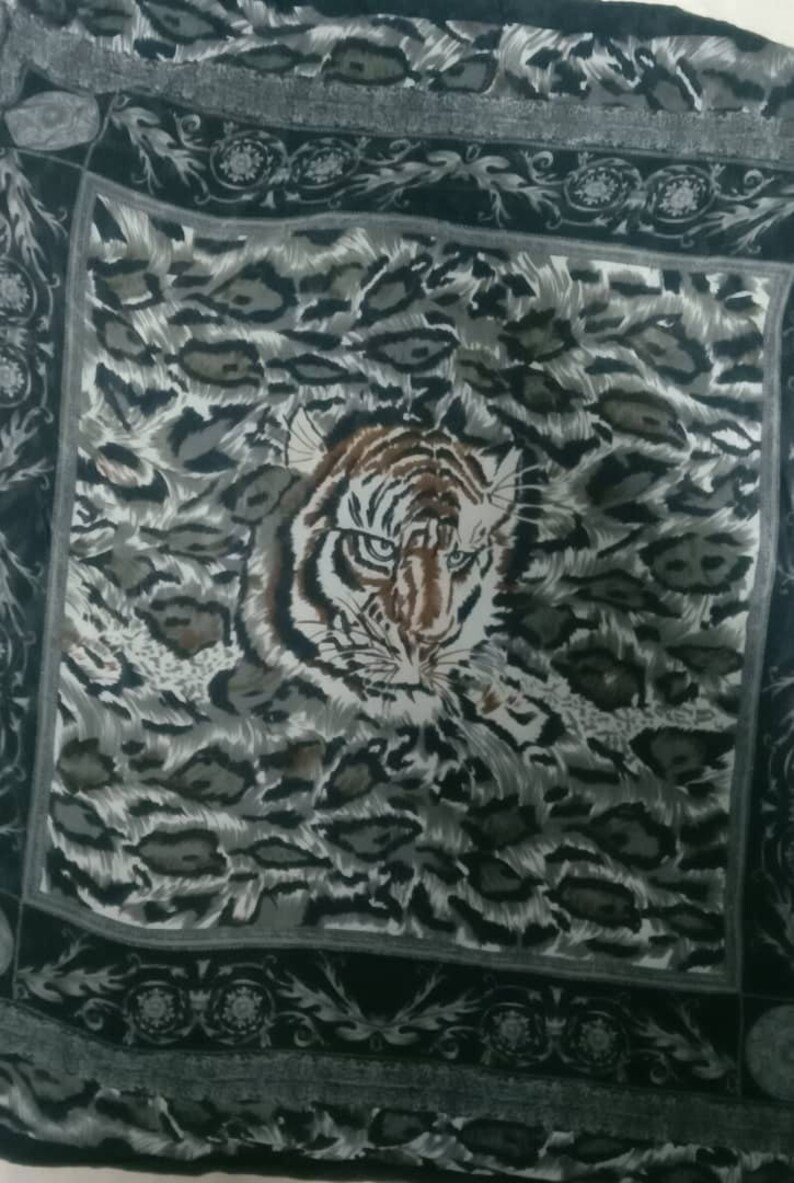 Hermes Paris scarf tiger design image 1