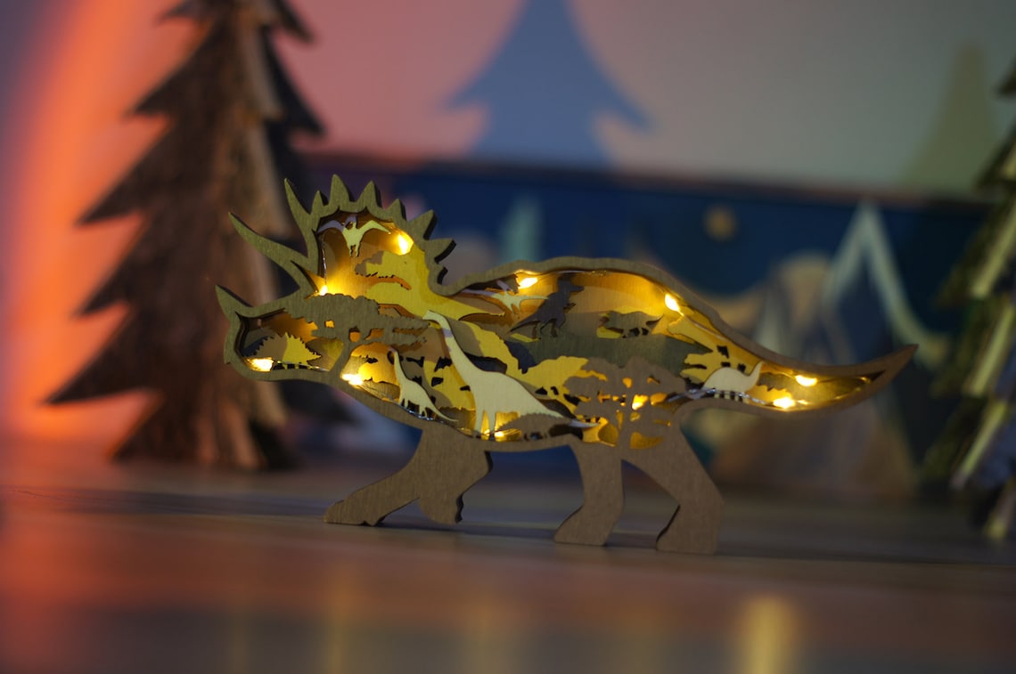 Wooden Dinosaurs Carvings 3D Natural Animal Decoration with Triceratops
