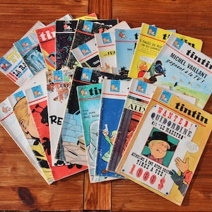 Set of 19 1967 French TINTIN magazines / 1960s rare and collectable 19th year Tintin comics