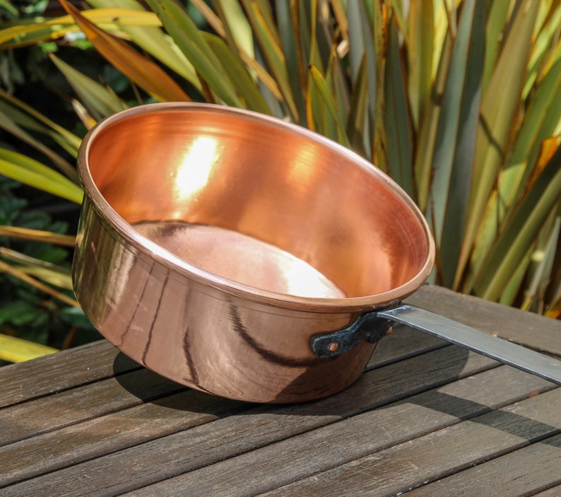 Vintage French PIERRE VERGNES DURFORT long handled copper pan / 1970s French unlined copper fireside pan image 3