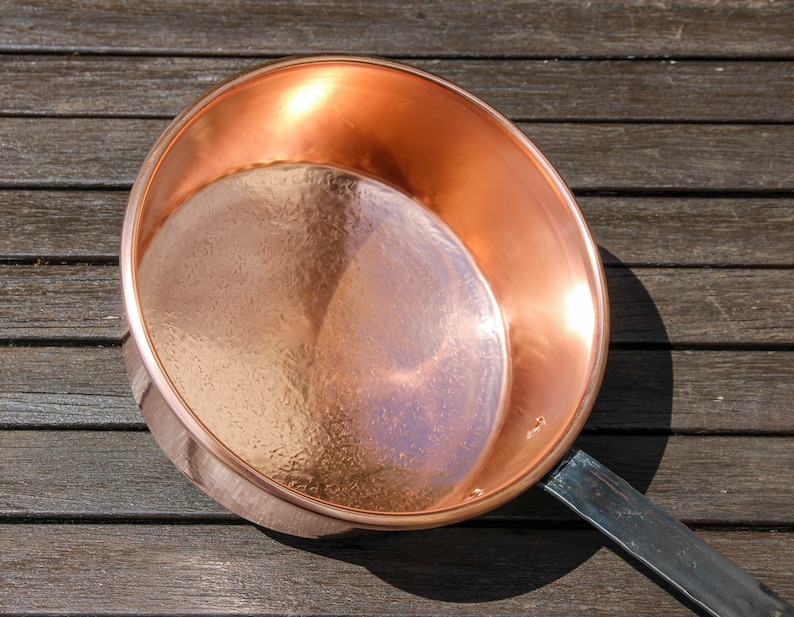 Vintage French PIERRE VERGNES DURFORT long handled copper pan / 1970s French unlined copper fireside pan image 6