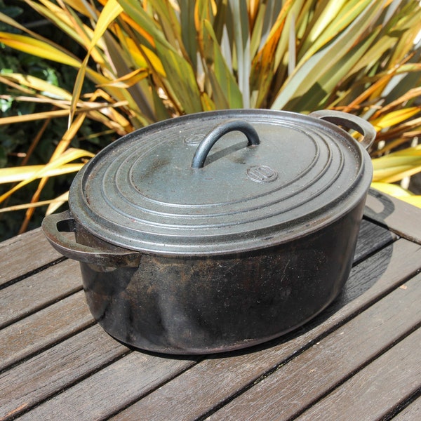 Cocotte ovale en fonte de 4,5 litres, lourde, 4 kg, avec couvercle, faitout fin des années 1800 - début des années 1900, taille 10