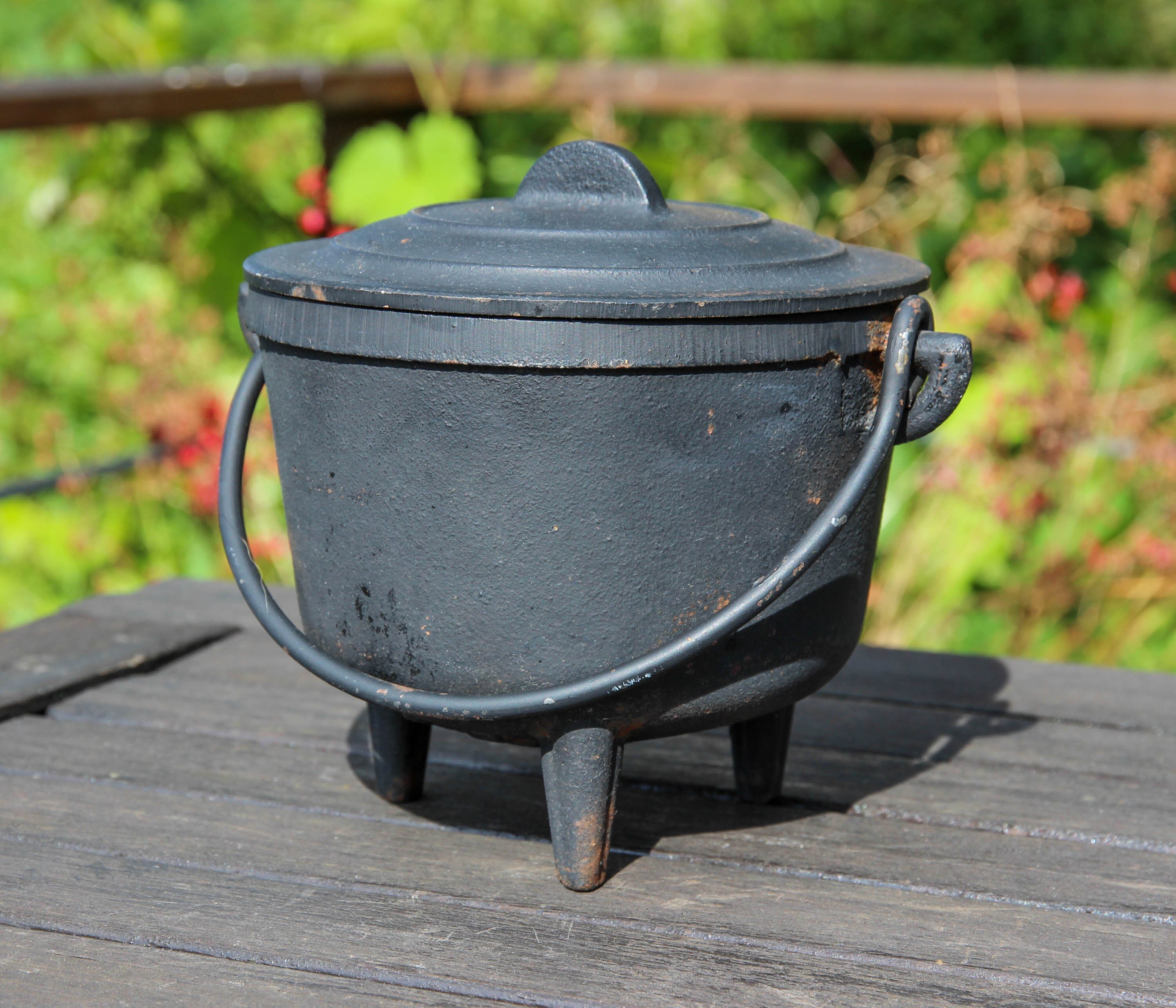 Antique French 4.5 Litre Heavy 4kg Cast Iron Oval Cocotte Cooking Pot With  Lid / Late 1800s Early 1900s Size 10 Dutch Oven Casserole 