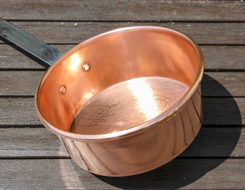 Vintage French PIERRE VERGNES DURFORT long handled copper pan / 1970s French unlined copper fireside pan image 7