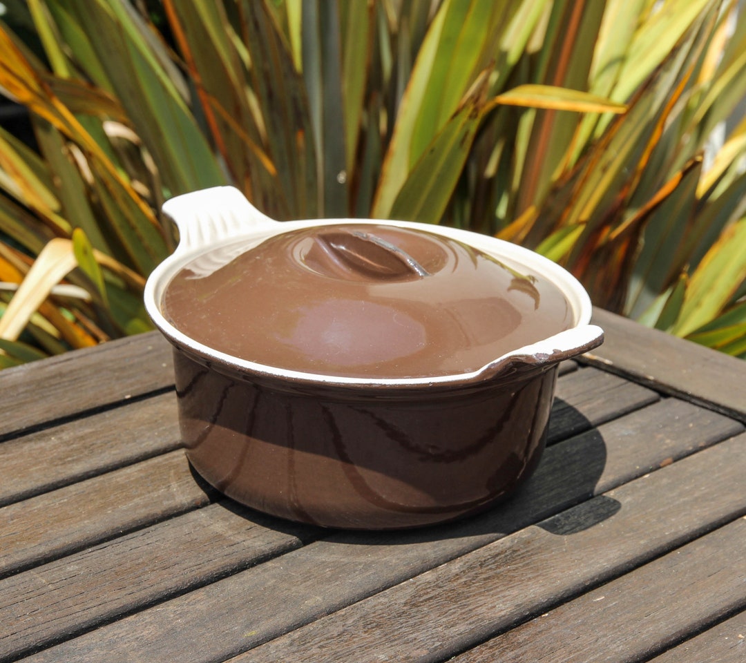 Vintage LE CREUSET Brown Cast Iron 18cm Casserole Dish / 1970s French