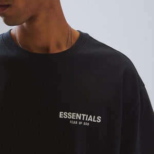 Fear of god essentials tshirt clearance