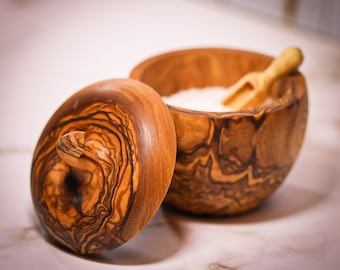 Olive wood box - handmade salt box with lid and scoop - spice box - salt shaker - sugar bowl - Made in Germany