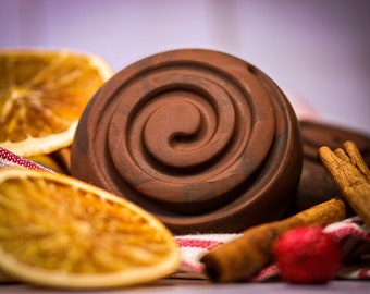 Cacaokaneel - handgemaakte zeep - palmolievrij - veganistisch - gemaakt in Zwitserland - cadeau - natuurlijke zeep - koudgeroerde zeep