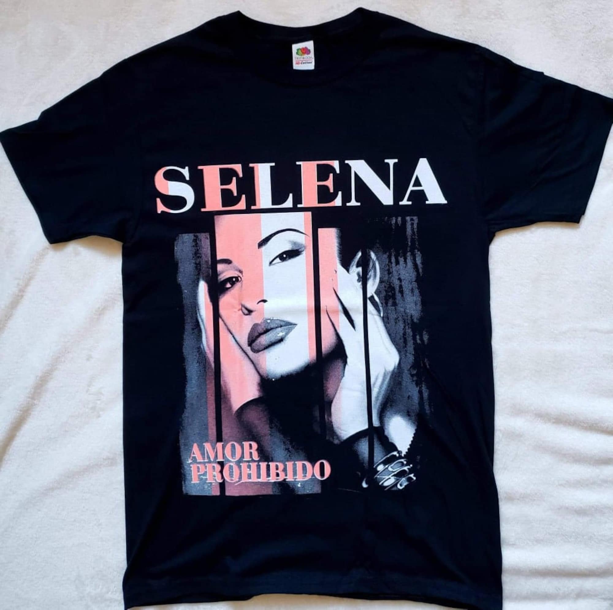 Selena T-shirt, Selena T-shirt