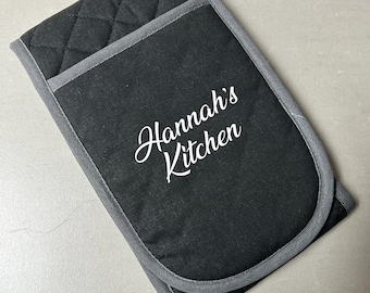 Personalised Double Oven Gloves Charcoal/Dark Grey Fathers Day Grandma Best Dad Grandma Cooking Baking Queen Grandma Gran Best Mummy