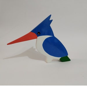 Martín Pescador, pájaro azul, de cartón, cartapesta y papel mache.