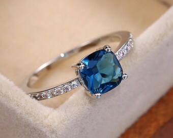 Classic Square Blue Stone Series Ring Para Los Adorados De Y Classic Square Blue Stone Series Ring Para Los Adorados De Y