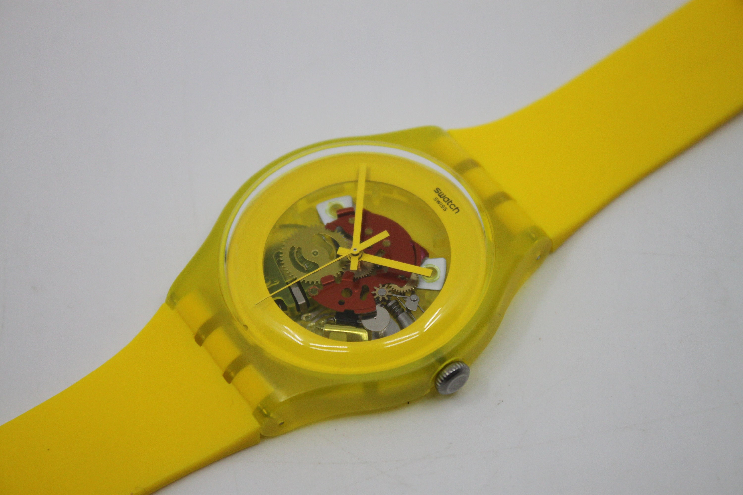 Swatch Watch - SUOJ100 - YELLOW LACQUERED Swatch Yellow Lacquered Watch 2011 - YouTube main image 4