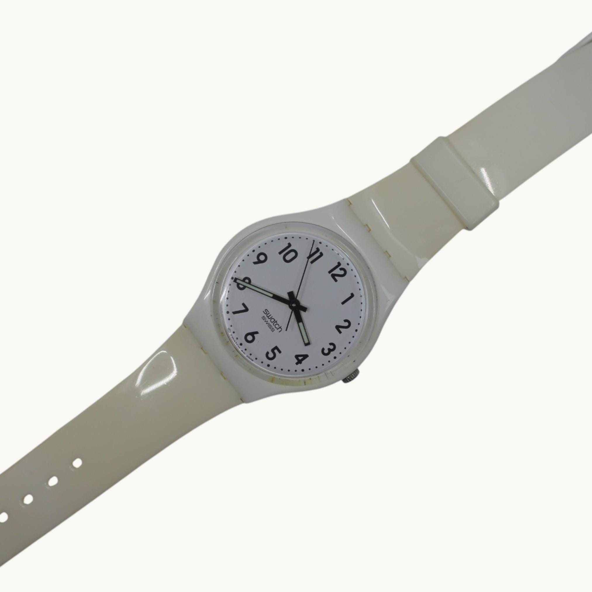 Swatch Watch - GW151 - JUST WHITE Swatch - Just White (GW151) 2010 | Swatch / Time Auction  main image 3