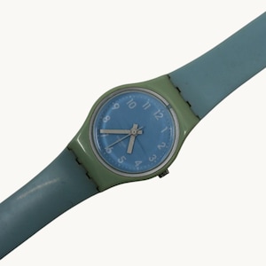 Soft Sky Vintage ladies Swatch, LS111, NO box, working 100%, original strap, CRACKED crystal