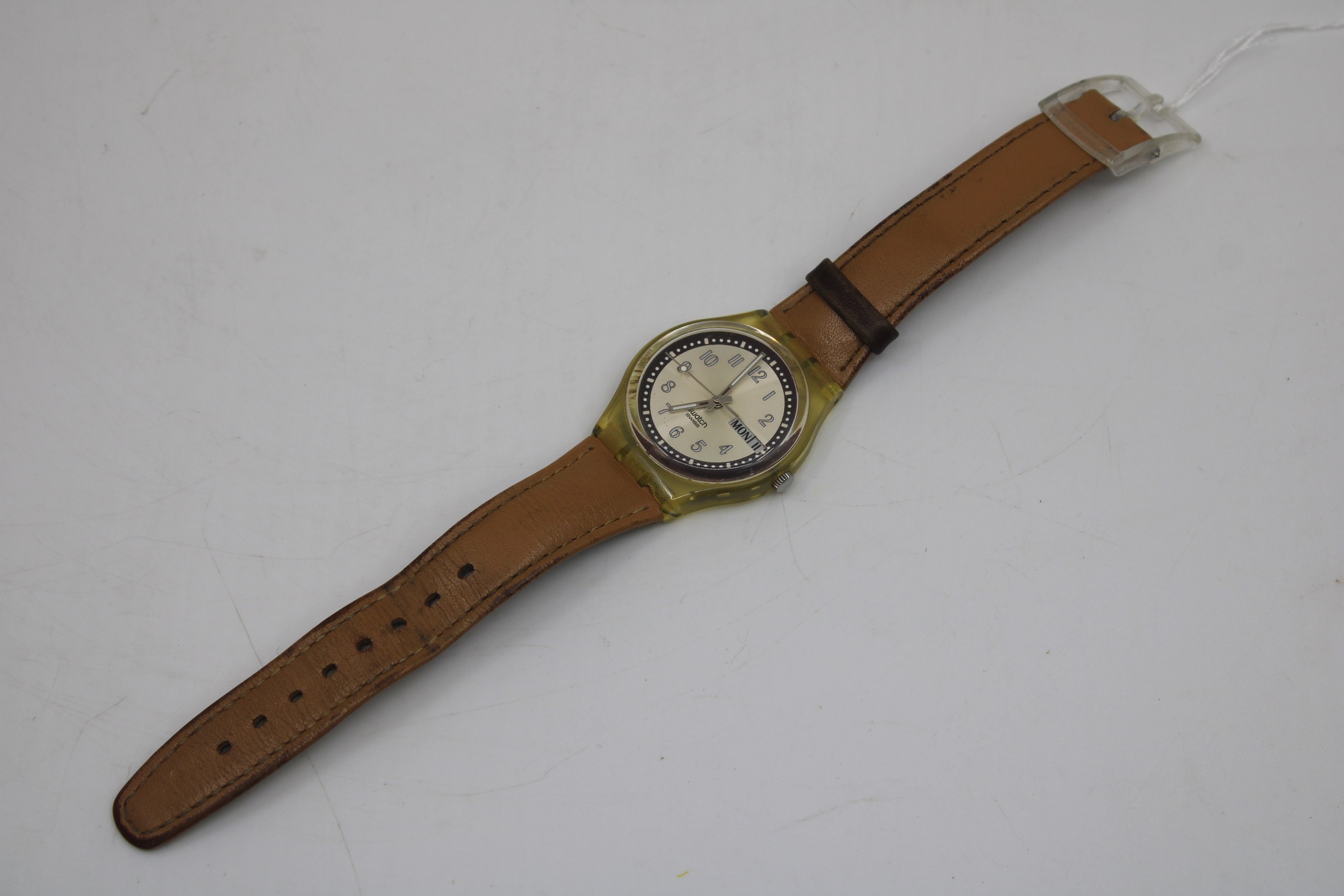 Swatch Watch - GE700 - CROISSANT CHAUD Classic Swatch GE700  main image 3