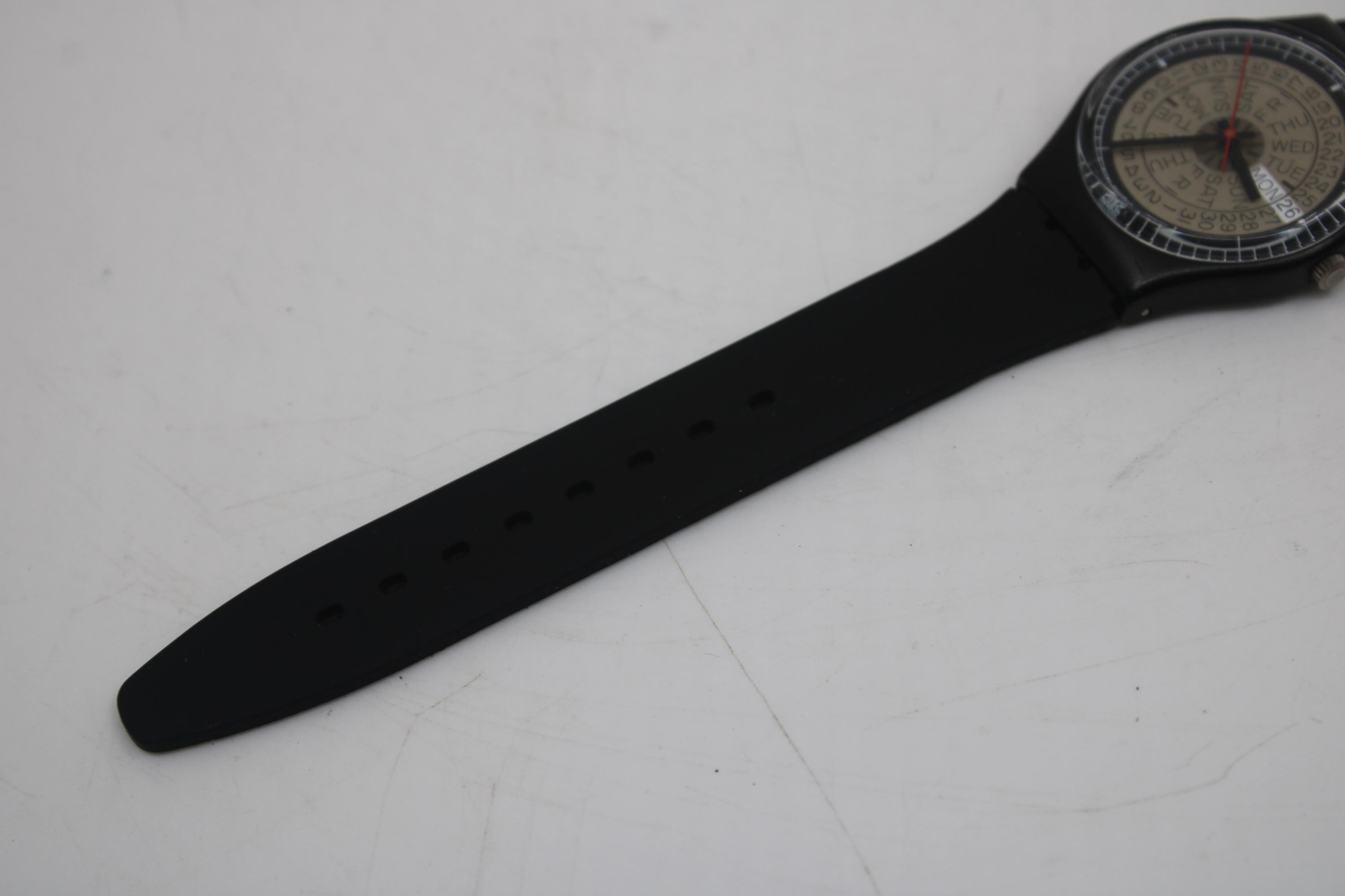 1988 Very Early, Vintage Gents Swatch 'ticker Tape' GB713