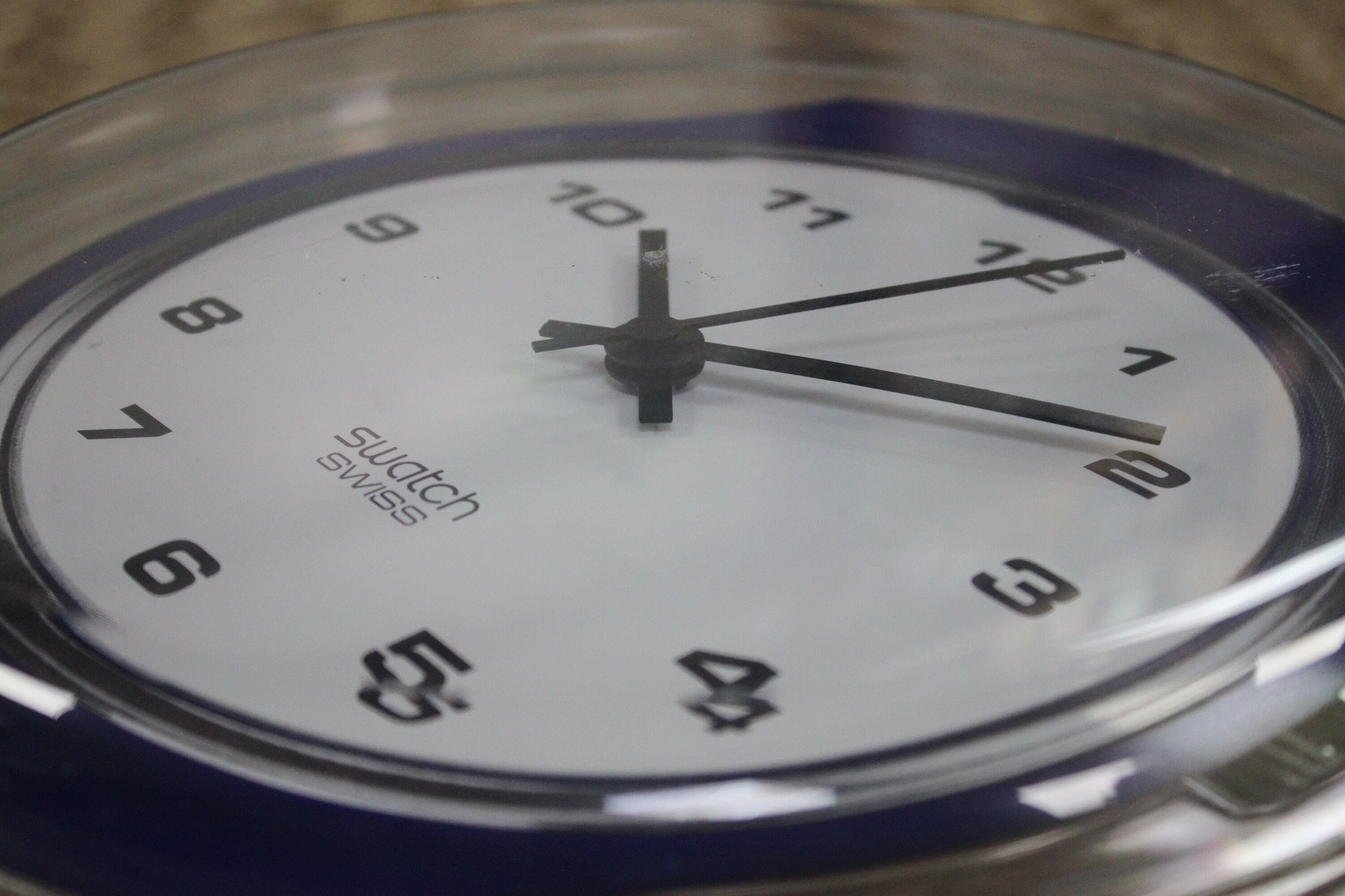 時計 Swatch Maxi Swatch MGK254 SMALL IN BIG VERY GOOD Condition 1997 Maxi Swatch, 'small in Big', MGK254