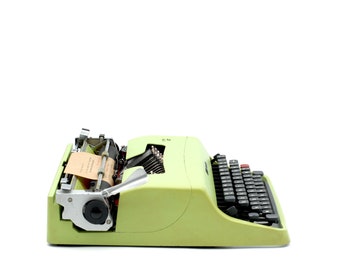 Olivetti Lettera 32  -  Italian Design - Light Green  Portable Typewriter