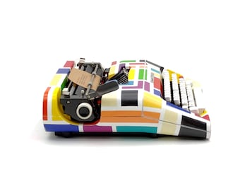 Olivetti Lettera 35 - "Quadrato" - Art Repaint! handmade one piece portable typewriter