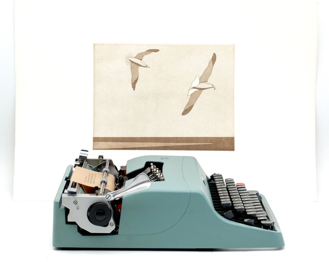 Olivetti Lettera 32  Light blue Portable Typewriter + signed Giorgio Alboni painting 1983