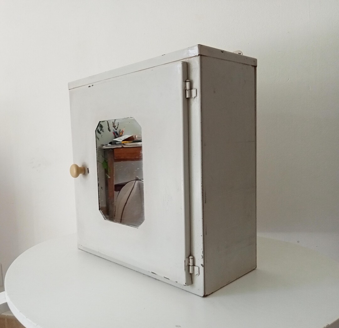 Art Deco Style Metal Medicine From the 50s/60s, Bathroom