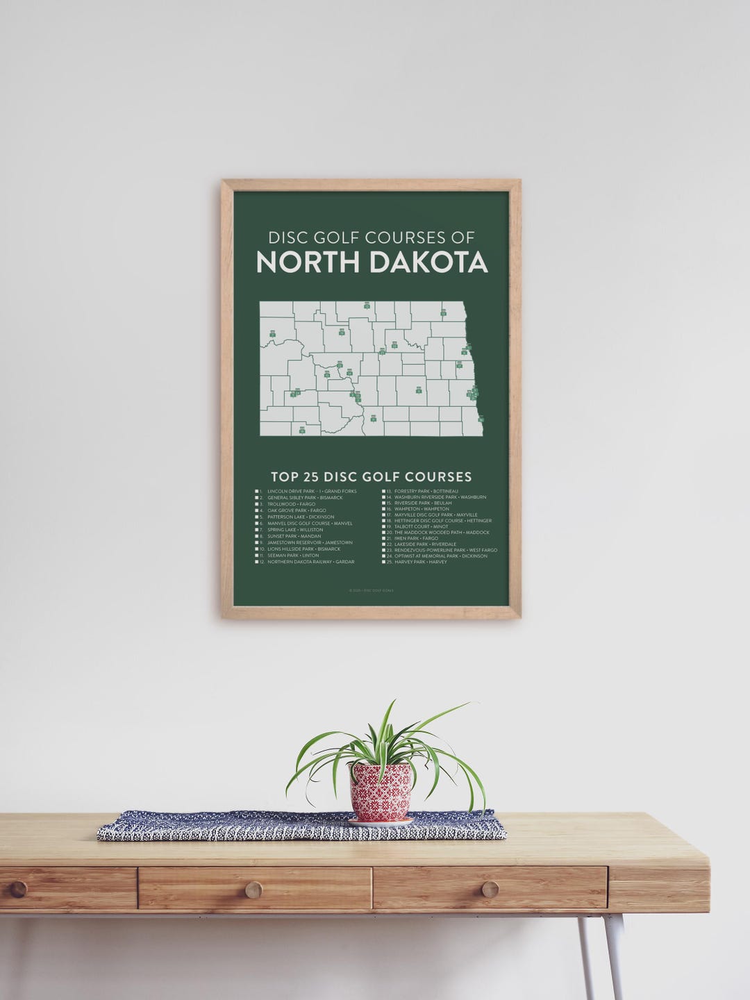 North Dakota Disc Golf Courses Poster: Checklist Map Gift (12x18" Print ...