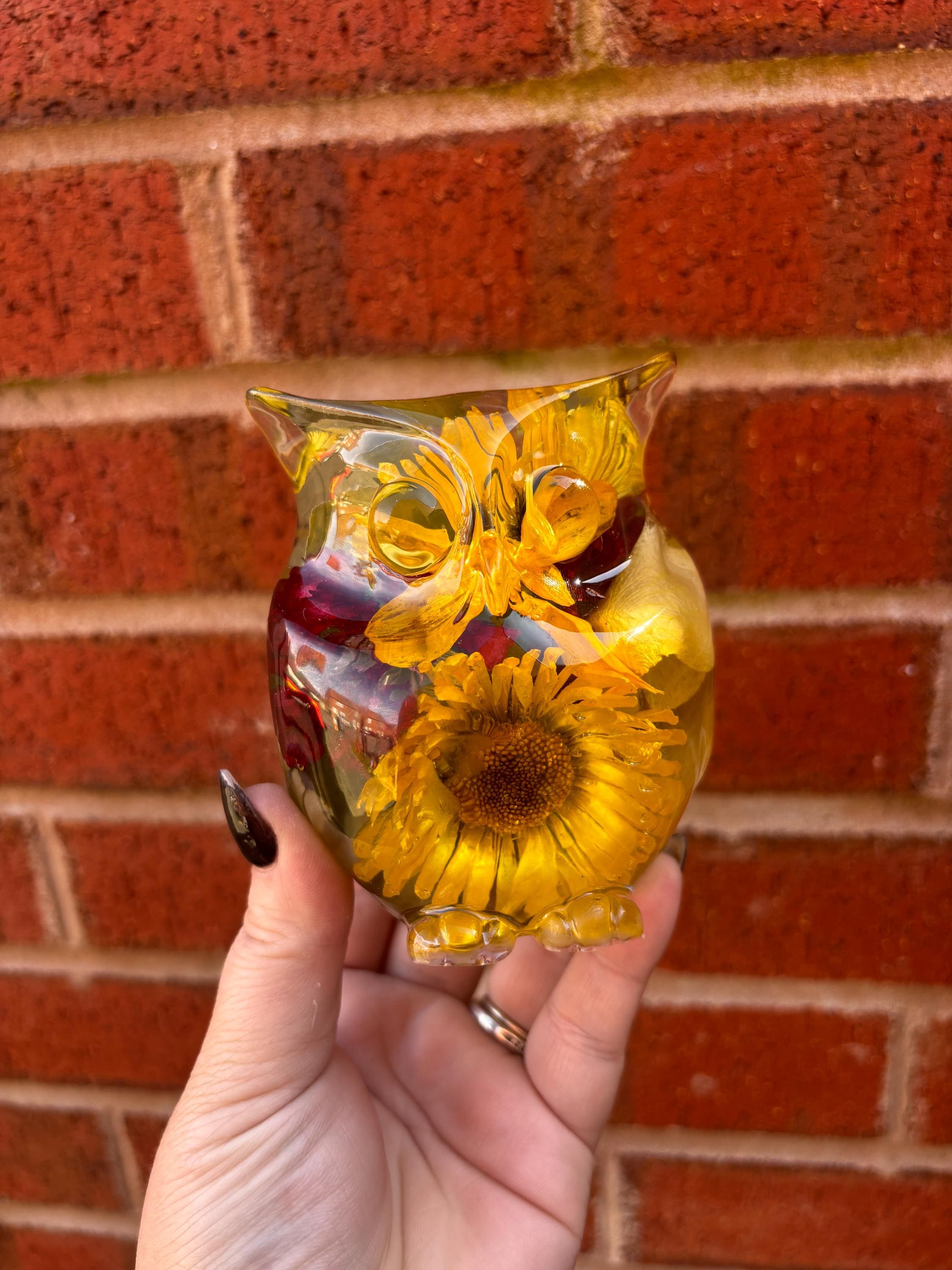 Flower Preservation Owl Paperweight: Resin Memorial Keepsake