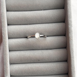 Ashes Memorial Ring / Sterling Silver Ring / Pet Hair Jewellery / Ashes Keepsake / Keepsake Ring / Keepsake Jewellry / Personalised Jewelry