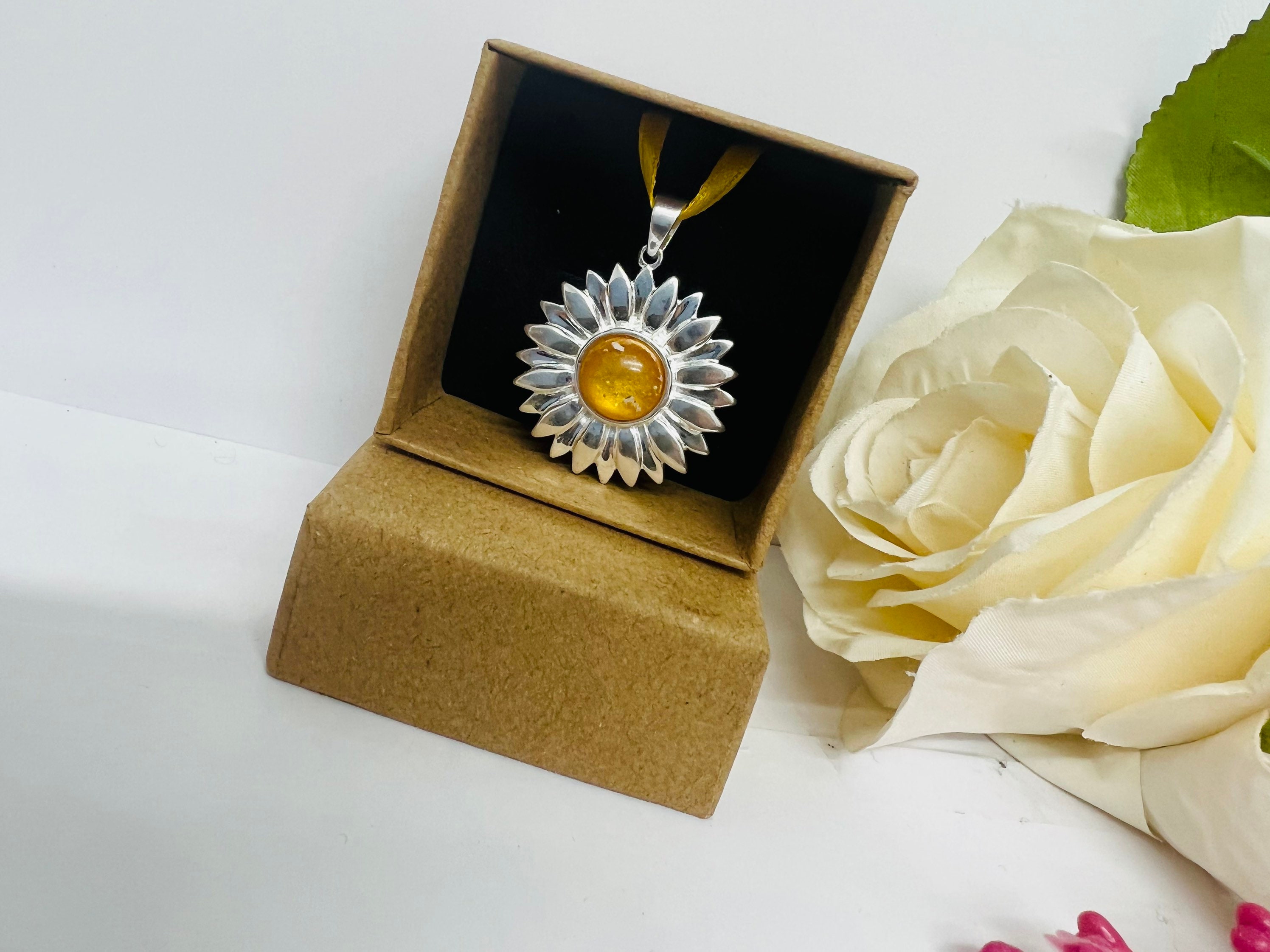 Sunflower ash necklace deals