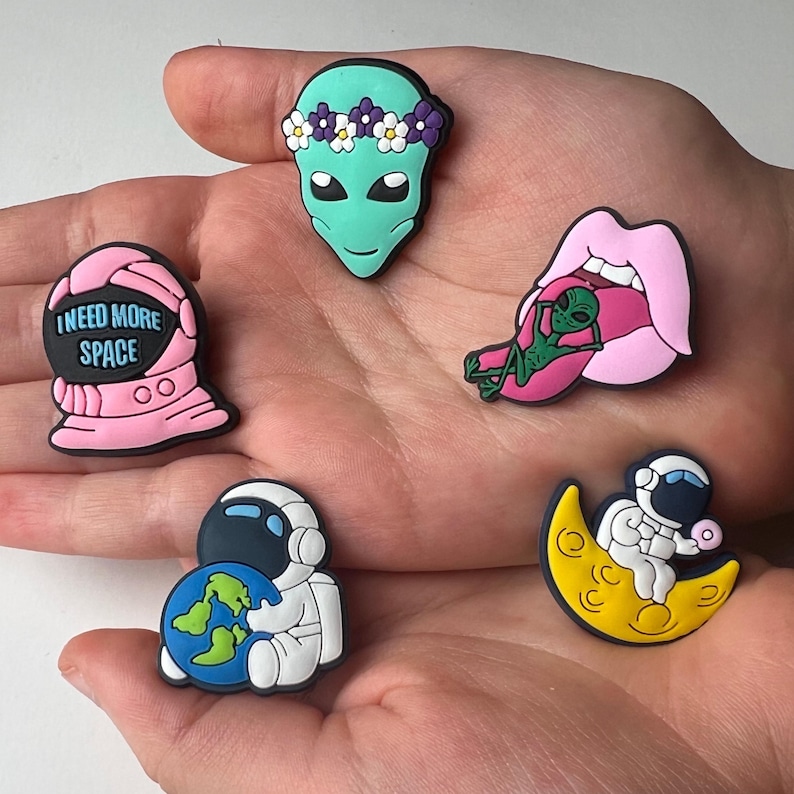 Astronaut and Alien Meme Shoe Charms – Trendy Clog Accessories – Space ...