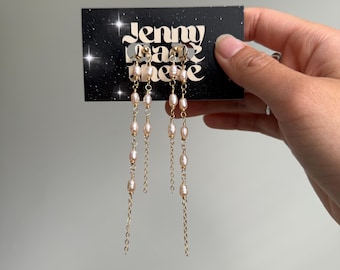 Pendientes largos de perlas de agua dulce