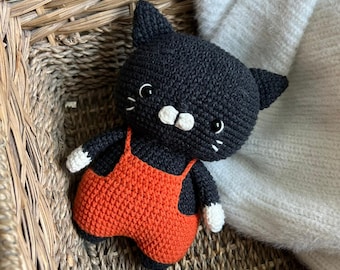 Amigurumi Black Cat Crochet Pattern | Beginner-Friendly PDF