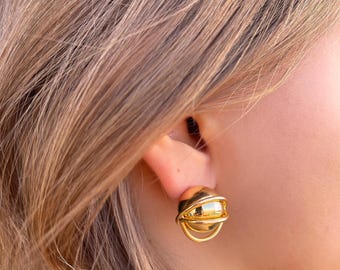 Vintage Gold Stud Earrings for Women – Textured Brass Knot Design, 18x18 mm, Elegant Statement Gift
