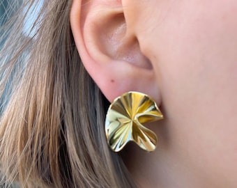 Gold Flower Stud Earrings, 18K Gold Plated Brass Earrings, Sculptural Floral Studs, Minimalist Statement Jewelry for Women