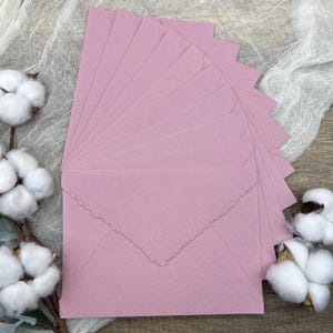 10 buste in cotone rosa zucchero filato fatte a mano con bordo frastagliato / carta di cotone straccia / cancelleria con bordo strappato per inviti, matrimonio, RSVP