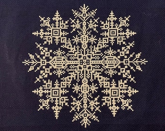 Winter Snowflake IV - Christmas Snow - Cross Stitch Pattern