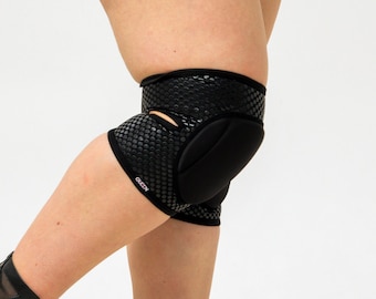 Queen Knee Pads for Pole Dancing | Grip Kneepads | Pole Dance Outfit Essential | Volleyball Support
