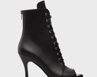 Burju ShoesのVikky - ブラックヴィーガンレザー - ストリートソール