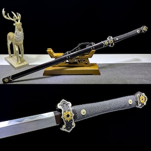 Handicraft collection，Handmade sword, wootz steel, copper + gilt silver, burning blade, special quenching process