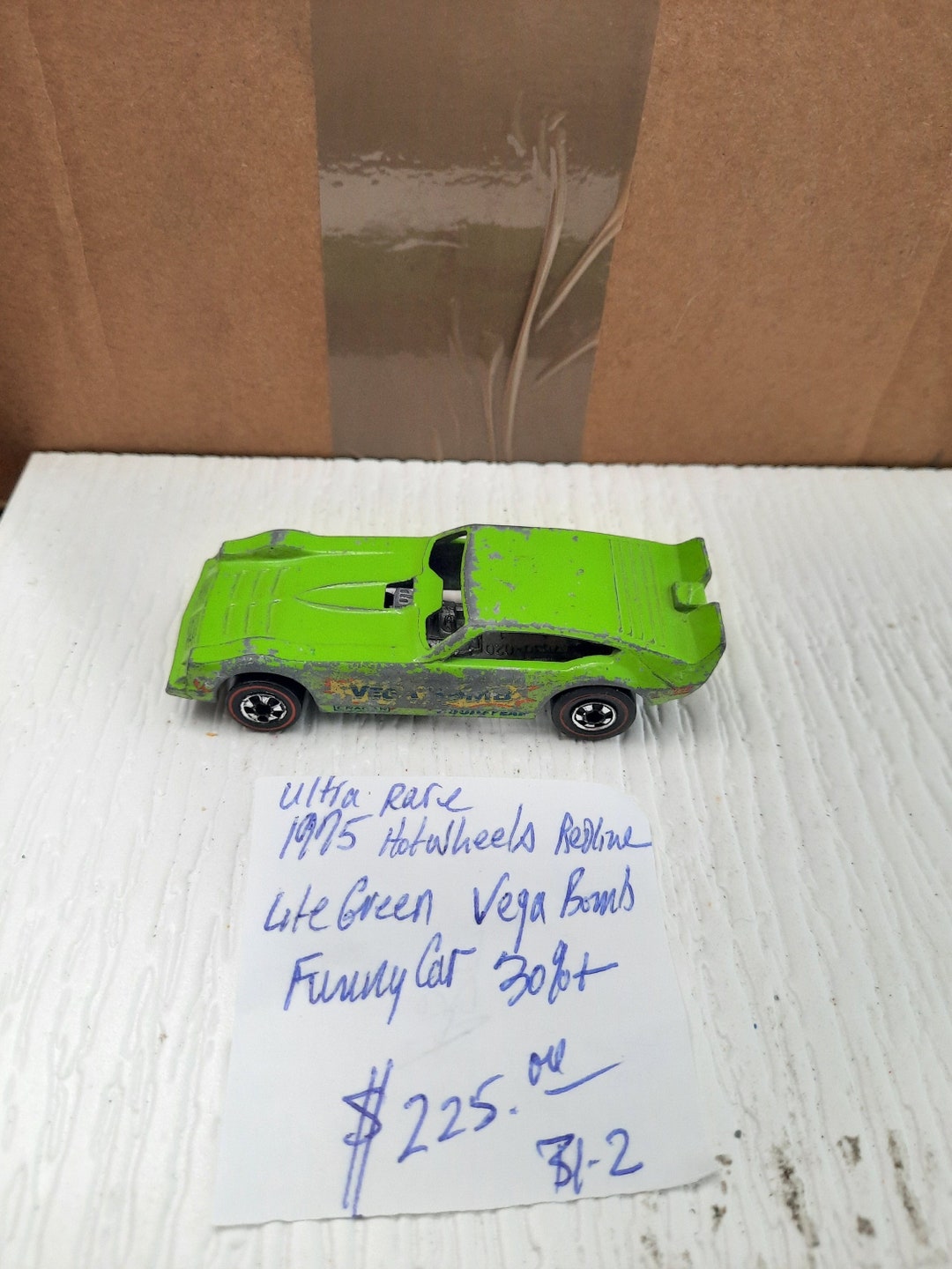 Hot Wheels Redline Vega Bomb Goodyear 1969/75 Orange Made In