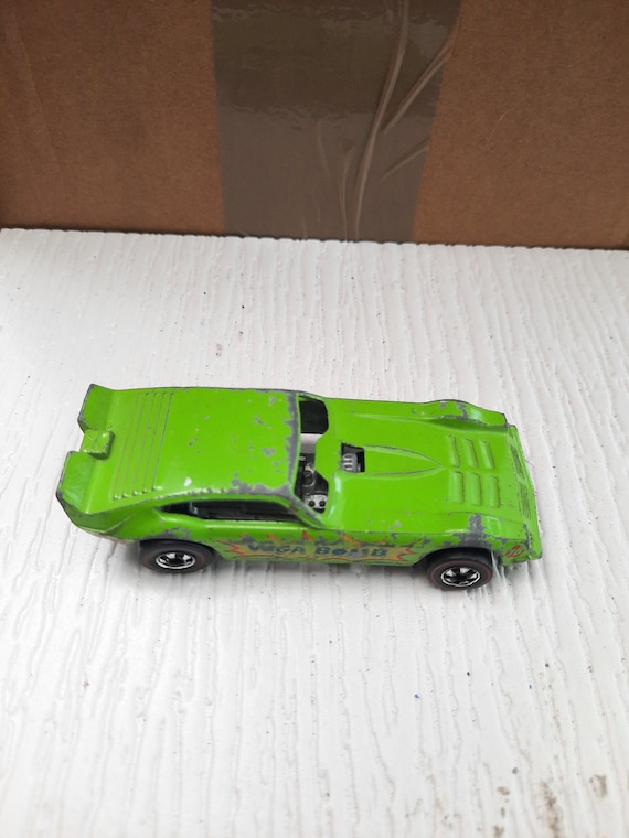 HOT WHEELS　VEGA BOMB　Redline　レッドライン　香港製 HOT WHEELS VEGA BOMB Redline レッドライン 香港製 HOT WHEELS