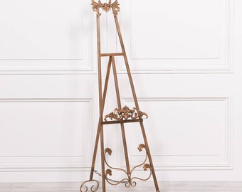 Antiqued Gold Metal Easel EU PRE ORDER ETA22/06/2024