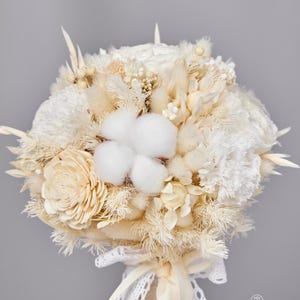 Wedding White bouquet of preserved flowers and dried flowers, Bridal bouquet, boho wedding flowers, ivory bouquet