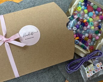 DIY kids beaded bracelets pillow box | necklace | birthday party giveaways | loot bag | personalized | acrylic beads | stocking stuffer