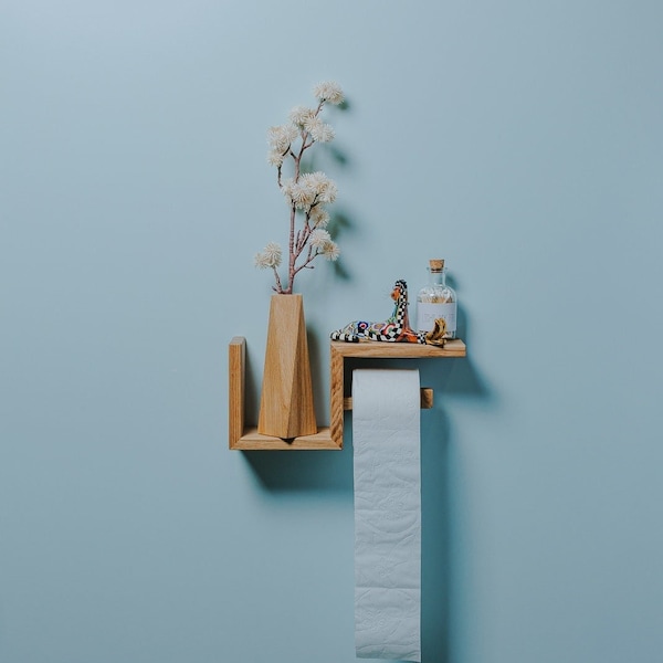 Toilettenpapierhalter aus Holz mit RECHTEm Wandregal für WC Rolle einfache Aufbewahrung Naturholz Eiche Material 33x15x10 cm Aktiv