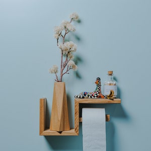 Support de papier toilette en bois avec étagère murale DROITE pour rouleau de wc facile à ranger en bois naturel matériau chêne 33x15x10 cm Actif image 2