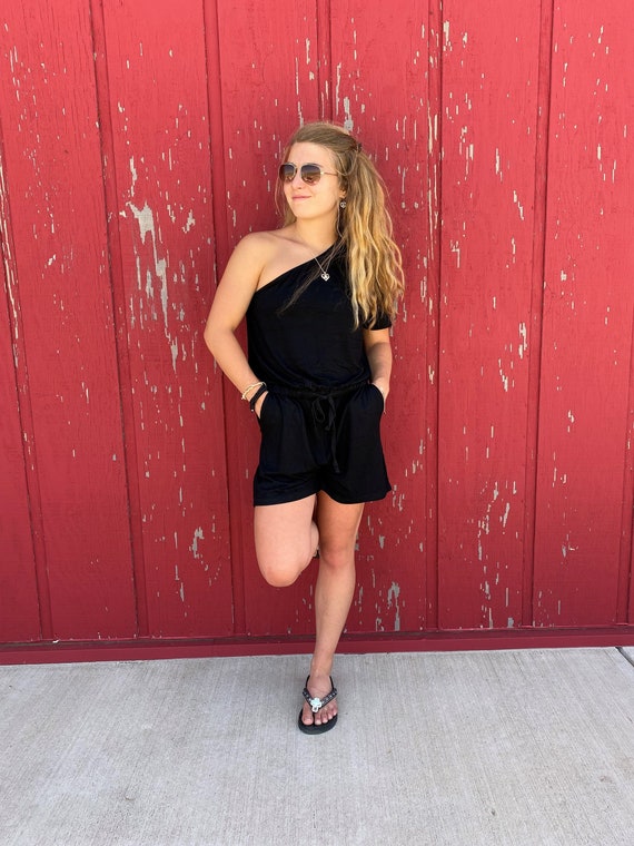 Cute black romper outlet outfits